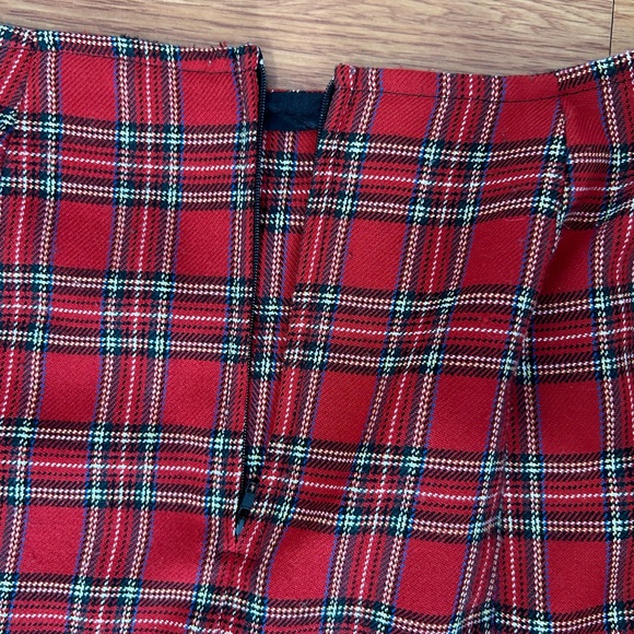 Vintage 90’s Lip Service Red Plaid Skirt size Small EUC - Picture 7 of 10